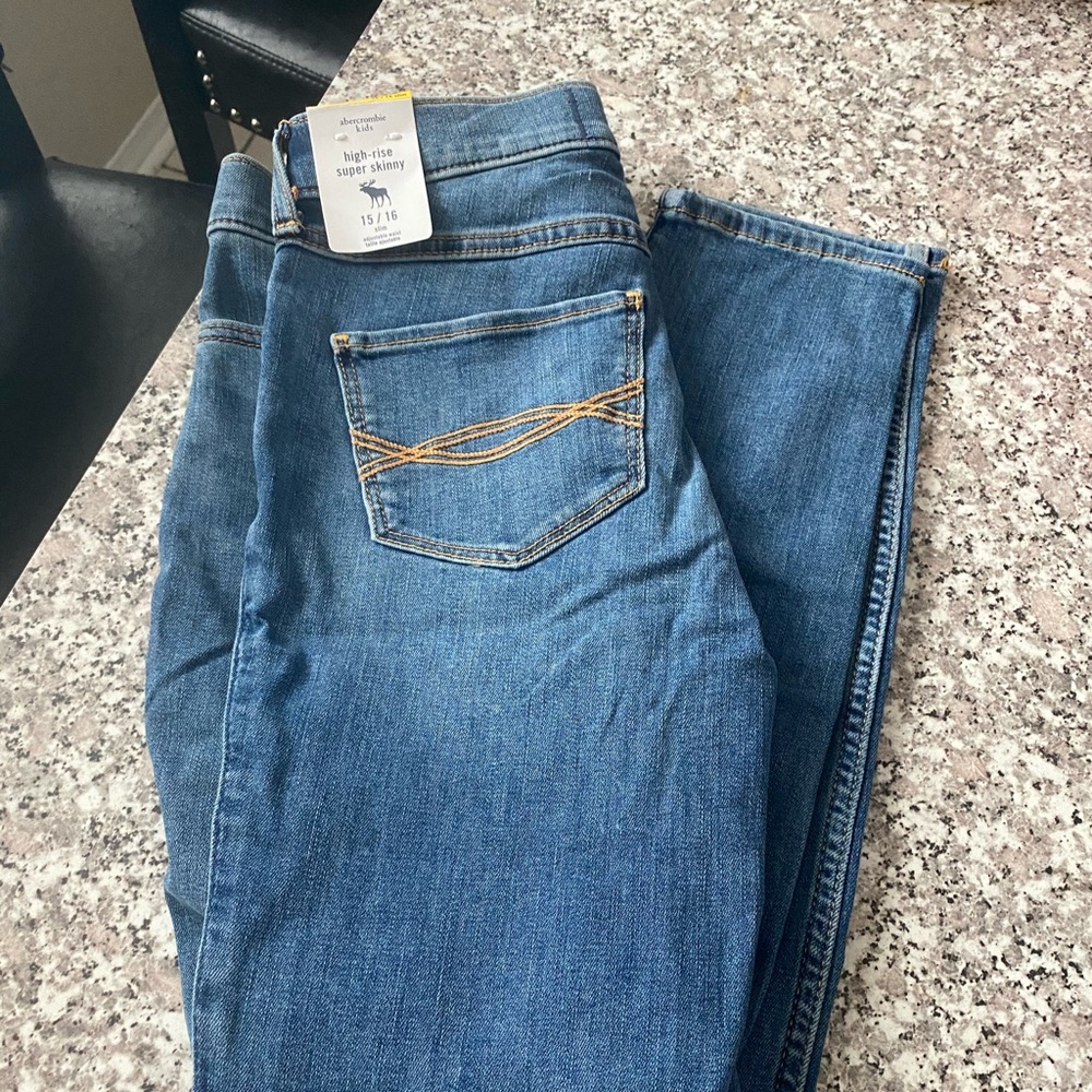NWT Abercrombie skinny high rise jeans